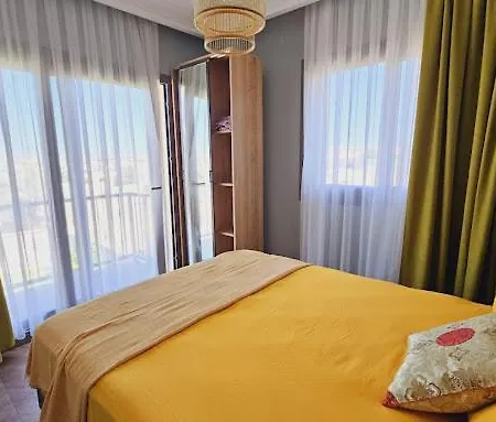 Elia Alacati Apartment