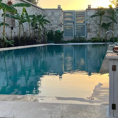 Elia Alacati Apartment