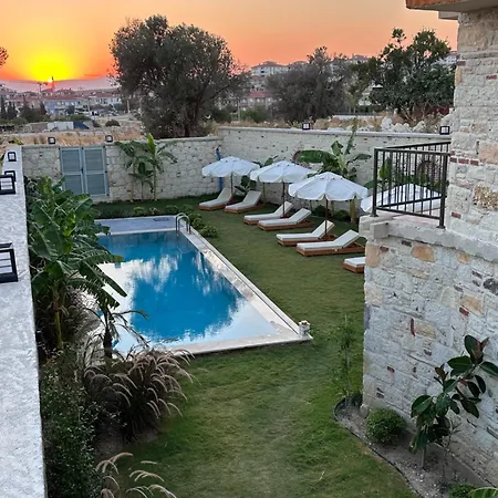 Elia Alacati Apartment
