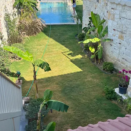Elia Alacati Apartment *