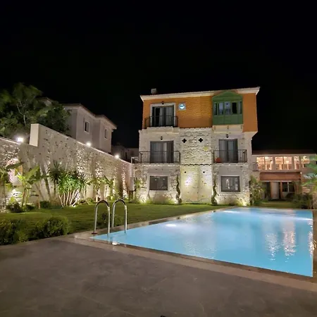Elia Alacati Cesme